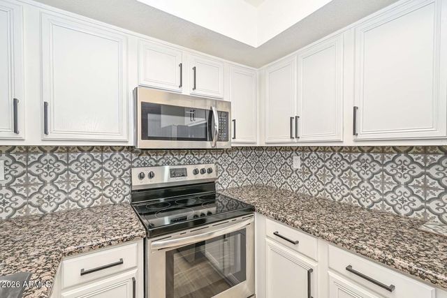 5757 W EUGIE Avenue 2013, Glendale, AZ 85304