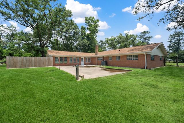 5254 State Highway 146 S, Livingston, TX 77351