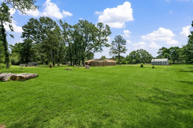 5254 State Highway 146 S, Livingston, TX 77351