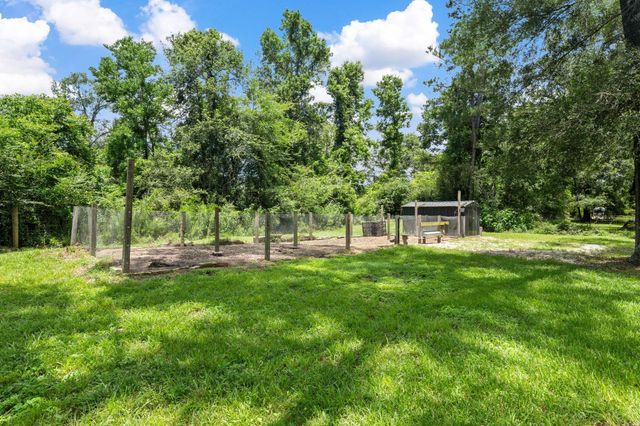 5254 State Highway 146 S, Livingston, TX 77351