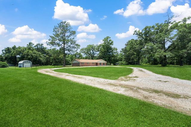 5254 State Highway 146 S, Livingston, TX 77351