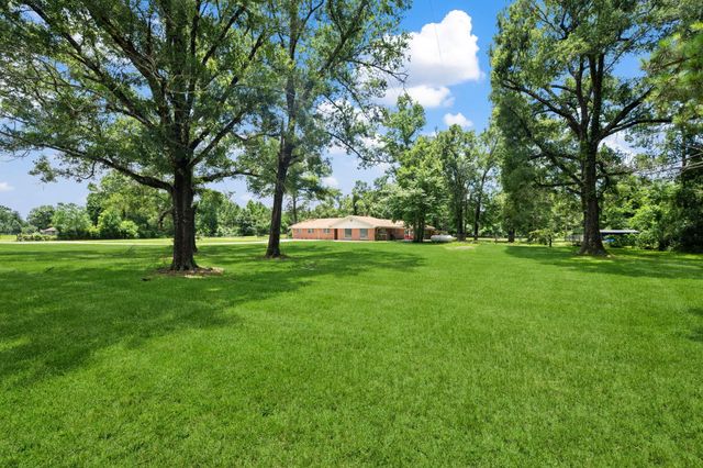 5254 State Highway 146 S, Livingston, TX 77351