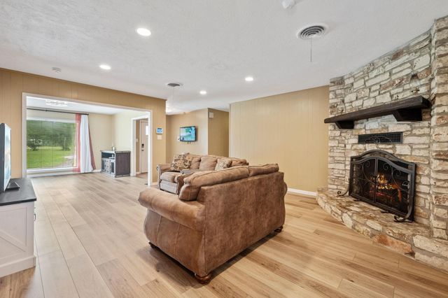 5254 State Highway 146 S, Livingston, TX 77351