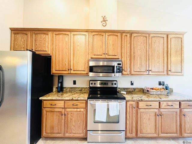 30315 Mountain View Ave, Wellton, AZ 85356