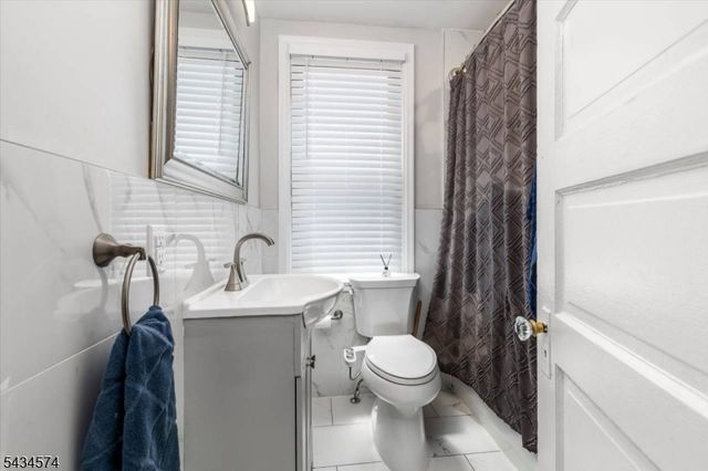 478 Brook Ave, Passaic City, NJ 07055
