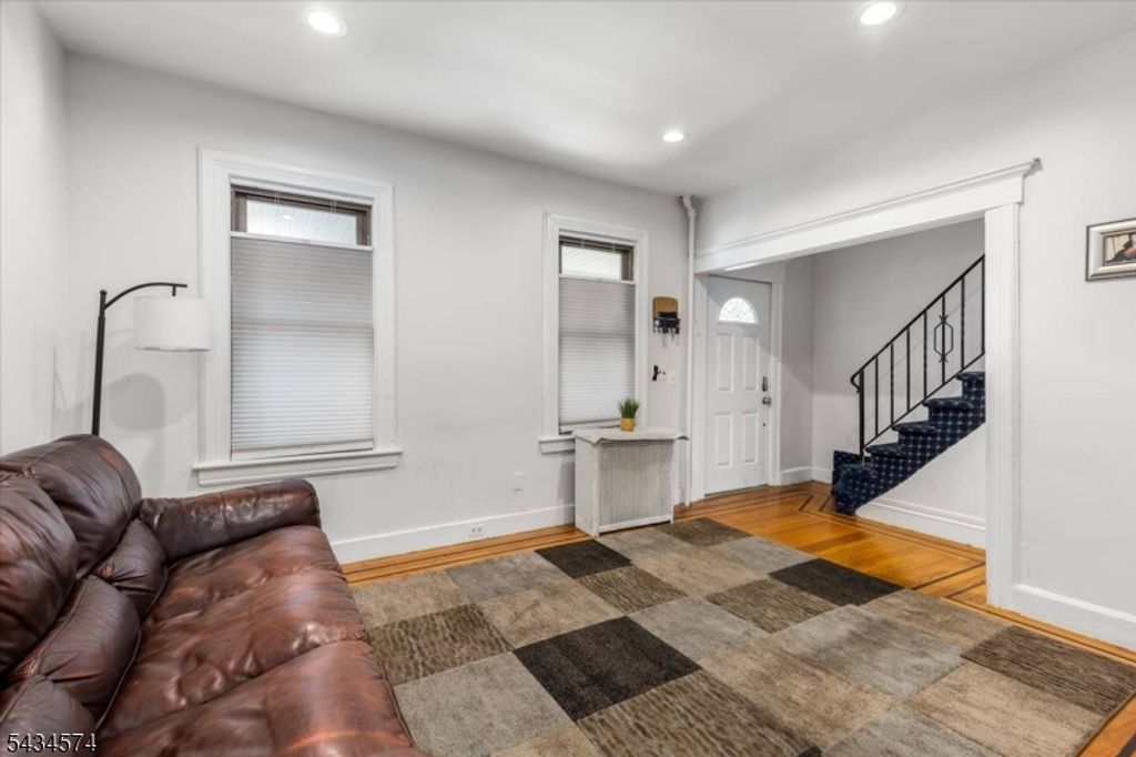 478 Brook Ave, Passaic City, NJ 07055 — photo 3