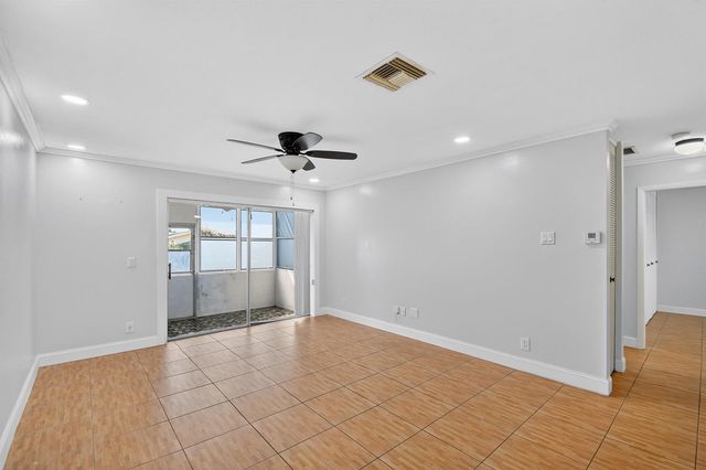 2667 Dudley Drive B, West Palm Beach, FL 33415