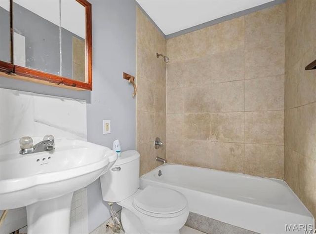 3419 Indiana Avenue, St Louis, MO 63118