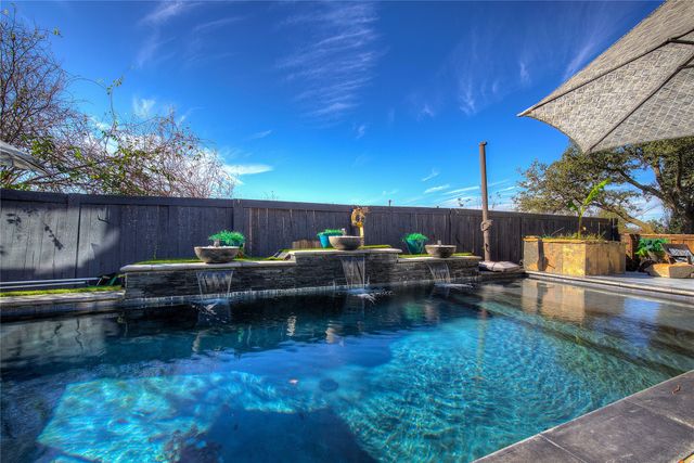 20 Intrepid Circle, Rockwall, TX 75032