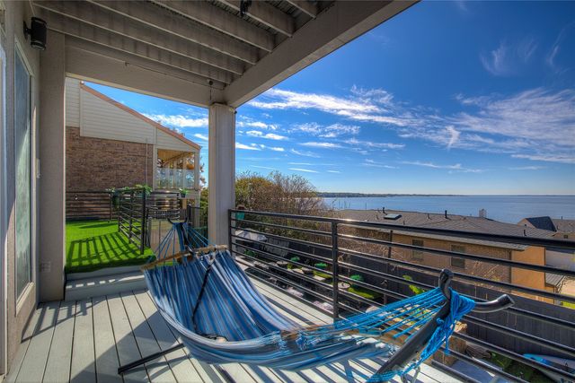 20 Intrepid Circle, Rockwall, TX 75032