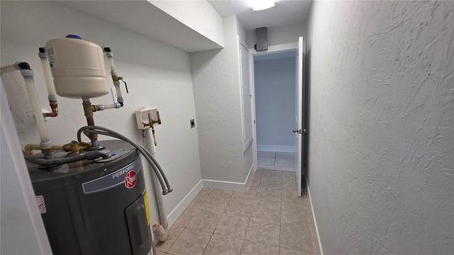 3167 IRVING STREET, Sarasota, FL 34237