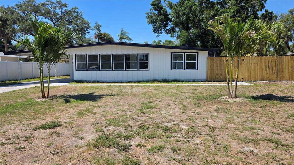 3167 IRVING STREET, Sarasota, FL 34237