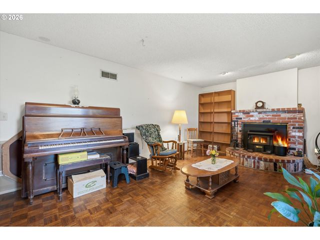 22860 Sw NEWLAND Rd, Wilsonville, OR 97070