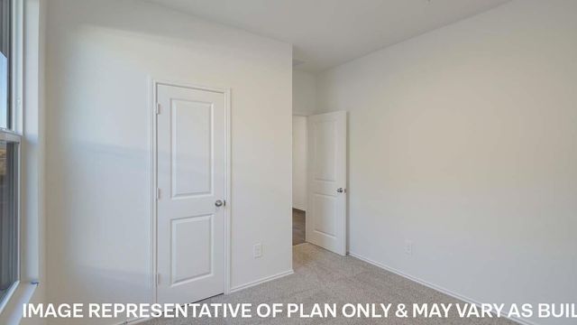 207 A HARRISON XING, Uhland, TX 78640