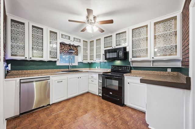 4212 Ken Michael Court, North Richland Hills, TX 76180