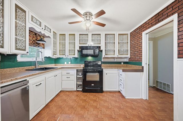 4212 Ken Michael Court, North Richland Hills, TX 76180