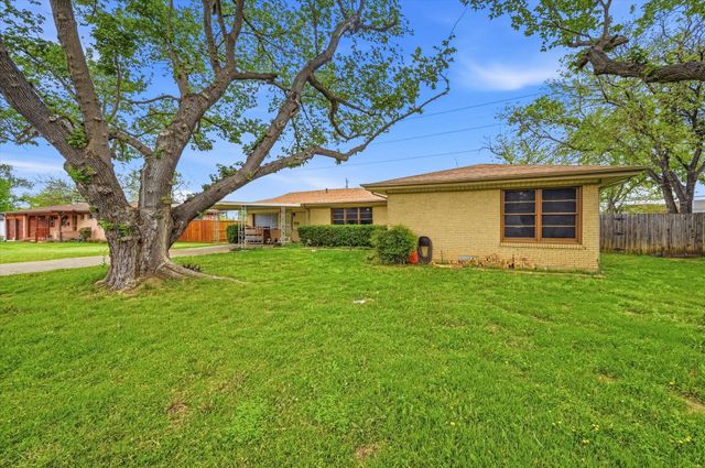 4212 Ken Michael Court, North Richland Hills, TX 76180