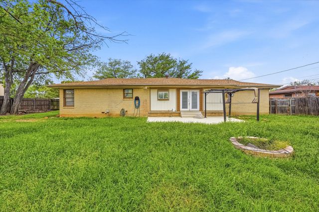 4212 Ken Michael Court, North Richland Hills, TX 76180