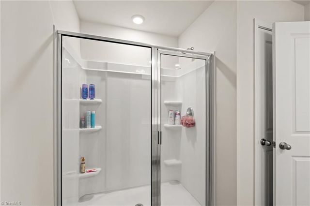 224 Squire Avenue, Lexington, NC 27295