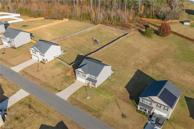 224 Squire Avenue, Lexington, NC 27295