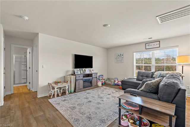 224 Squire Avenue, Lexington, NC 27295