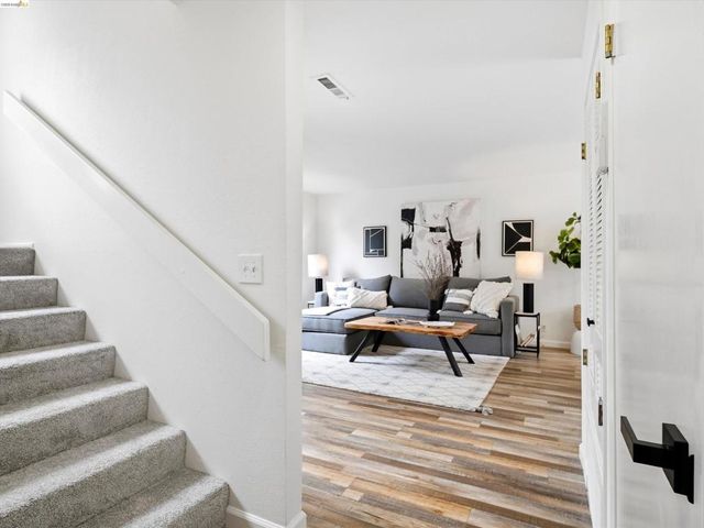 20223 Santa Maria Ave, Castro Valley, CA 94546