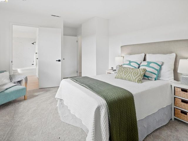 20223 Santa Maria Ave, Castro Valley, CA 94546