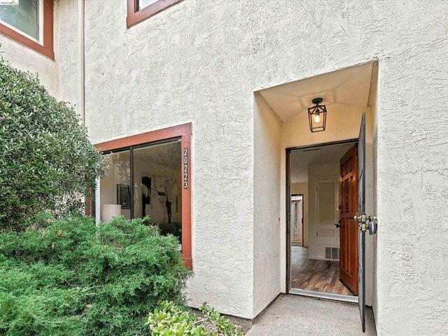 20223 Santa Maria Ave, Castro Valley, CA 94546