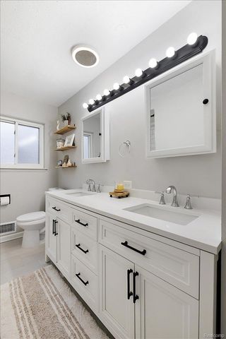 39621 Detroit Street, Harrison Charter Township, MI 48045