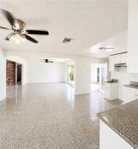 17301 Palm, Riverside, CA 92503