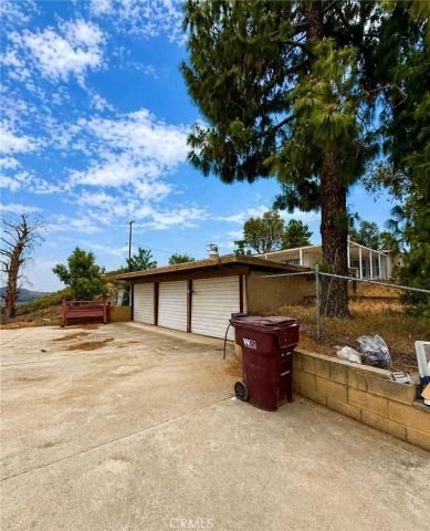 17301 Palm, Riverside, CA 92503