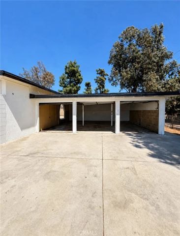 17301 Palm, Riverside, CA 92503