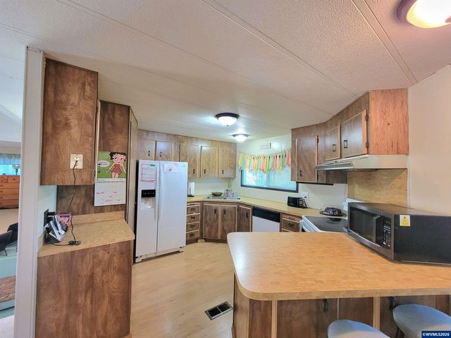 1199 N Terry #309 St 309, Eugene, OR 97402