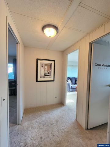 1199 N Terry #309 St 309, Eugene, OR 97402