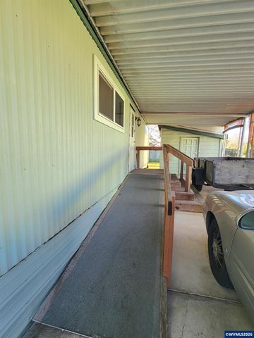 1199 N Terry #309 St 309, Eugene, OR 97402