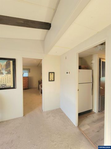 1199 N Terry #309 St 309, Eugene, OR 97402