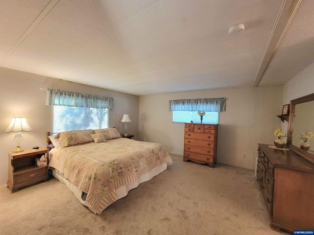 1199 N Terry #309 St 309, Eugene, OR 97402