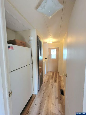 1199 N Terry #309 St 309, Eugene, OR 97402