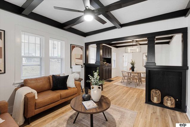 1728 S 27th Street, Omaha, NE 68105