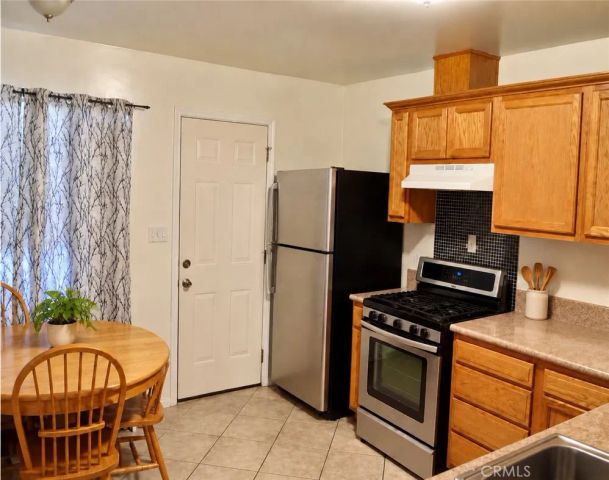 329 S Hewes Street, Orange, CA 92869