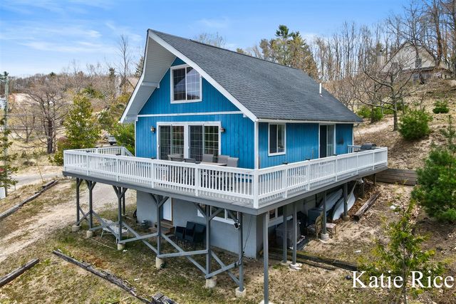 9415 Apache Trail, Shelby, MI 49455