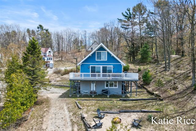 9415 Apache Trail, Shelby, MI 49455