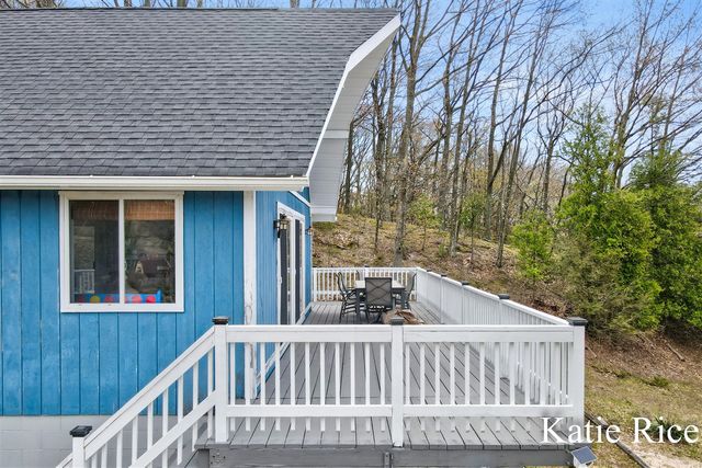 9415 Apache Trail, Shelby, MI 49455