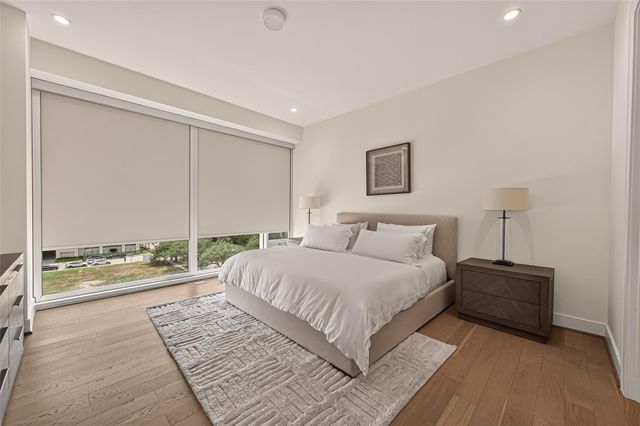2047 Westcreek Lane 606, Houston, TX 77027