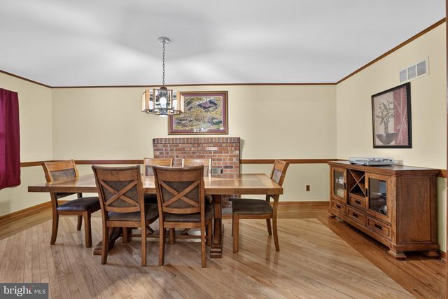 812 HILLTOP ROAD, Newark, DE 19711