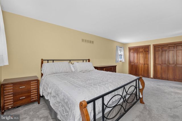 812 HILLTOP ROAD, Newark, DE 19711