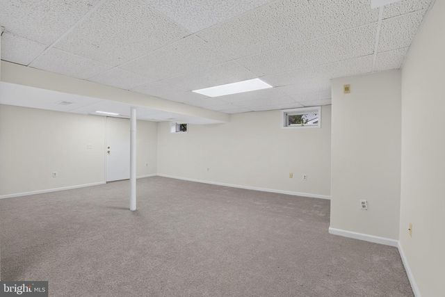 812 HILLTOP ROAD, Newark, DE 19711