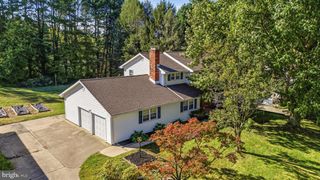 812 HILLTOP ROAD, Newark, DE 19711