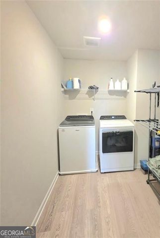 327 Valley Oak Drive, Dawsonville, GA 30534