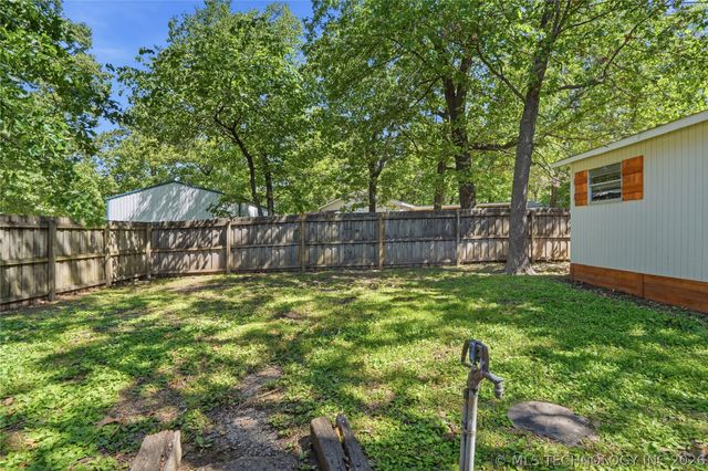 453684 Osage Avenue, Afton, OK 74331